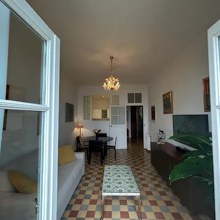 Ancien Palace 4couchages Vue マントン